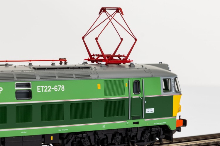 8102