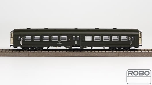 302020-zestaw-3-wagonow-2-klasy-stacja-jarocin-ryflak (3).jpg