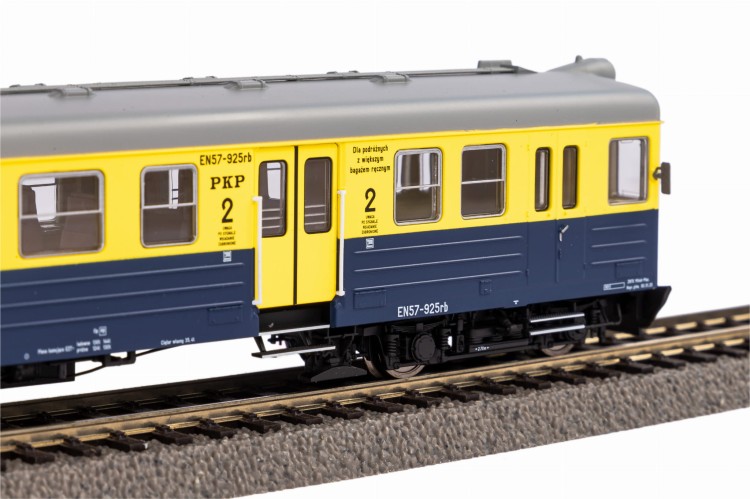 8074